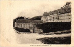 La Roche Guyon Les Ecuries à La Roche-Guyon