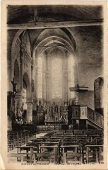 Roissy Interieur de l'Eglise