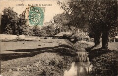 Magny en Vexin Les bords de l'Aubette à Magny-en-Vexin