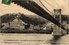La Roche Guyon Le Chateau et Pont suspendu à La Roche-Guyon