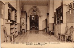 Mours Villa Saint-Regis Vestibule de la Chapelle -
																					95260 Mours
																			