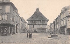Saint Cere La Place Du Marche -
													46 Lot
												