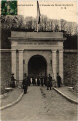 Suresnes L'Entree du Mont Valerien France -
																					92150 Suresnes
																			