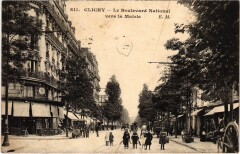 Carte postale ancienne Le Boulevard National vers la Mairie
                                                                     à Clichy
                                