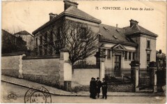 Pontoise Le Palais de Justice France à Pontoise