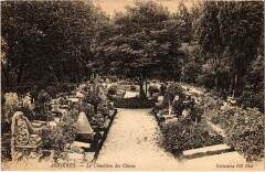 Asnieres Le Cimetiere des Chiens France