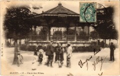 Carte postale ancienne Place des Fêtes
                                                                     à Clichy
                                