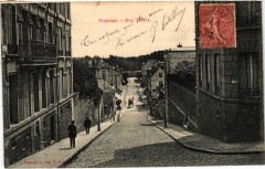 Pontoise Rue Thiers France -
																					95000 Pontoise
																			
