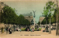 Paris 9e - Square d'Anvers à Paris 9e