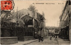 Suresnes Rue du Pont France -
																					92150 Suresnes
																			