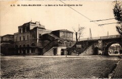 Rueil La Gare et le Pont du Chemin de Fer France