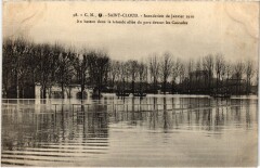 Saint-Cloud En bateau dans la Grande allee France -
																					92210 Saint-Cloud
																			