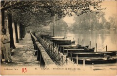 Enghien les Bains Promenade au bord du Lac France à Enghien-les-Bains