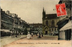 La Délivrande Place de l'Eglise