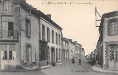Le May Sur Evre La Grande Rue
