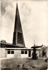 Arnouville les Gonesse Eglise Notre-Dame de la Paix France à Arnouville