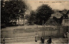 Deuil Jardin de la Ville France