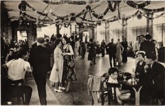 Sannois Interieur d'un des Dancing de la Maison France à Sannois