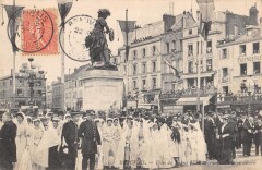 Beauvais - Fetes De Jeanne Hachette 1905 La Statue Decoree -
																					60000 Beauvais
																			