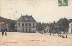 Pierrefonds - Mairie à Pierrefonds