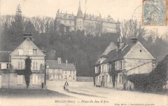 Mello - Place Du Jeu D'Arc à Mello