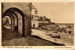 Carte postale ancienne Algajola Town Scene
                                                                     à Algajola
                                
