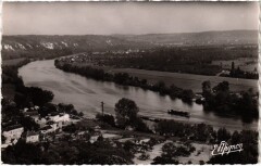La Roche-Guyon La Seine-Vue sur la Foret de Moisson France à La Roche-Guyon