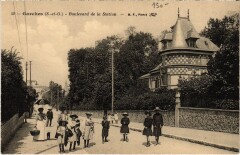 Garches Boulevard de la Station à Garches
