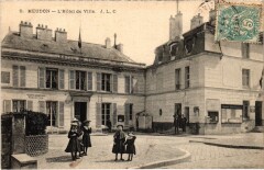 Meudon hotel de Ville à Meudon