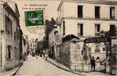 Marly-le-Roi Entrée de la grande rue à Marly-le-Roi