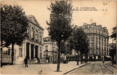 Courbevoie Place de l'Hotel de Ville -
																					92400 Courbevoie
																			
