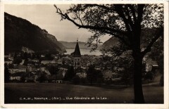 Nantua un coin du Lac et le Chateau Dumont à Nantua