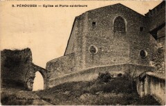Perouges Eglise et Porte exterieure