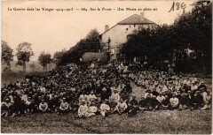 Guerre Sur le Front une messe en plein air