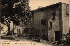 Perouges Place et statue de Saint-Georges