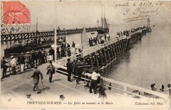 Trouville Les Jetees au moment de la Maree France