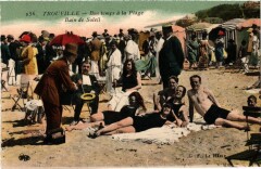Trouville Bon temps a la Plage France