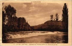 Clecy Deversoir de l'Hotellerie du Moulin France