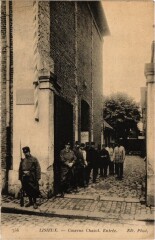 Lisieux Caserne Chazol, entree France à Lisieux
