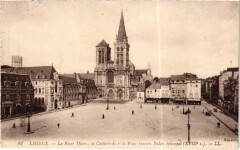 Lisieux La Place Thiers, la Cathedrale France à Lisieux