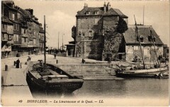 Honfleur La Lieutenance et le Quai France à Honfleur