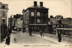 Lisieux Le Pont et la Rue de Caen France à Lisieux