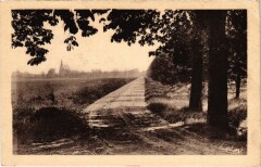 Villeneuve-le-Comte Allee à Villeneuve-le-Comte