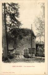 Crecy-en-Brie Une Ancienne Tour