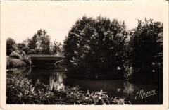 Villiers-sur-Morin Le Pont sur le Grand Morin à Villiers-sur-Morin