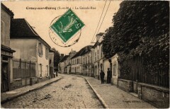 Crouy-sur-Ourcq La Grande Rue à Crouy-sur-Ourcq