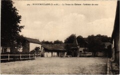 Echouboulains La Ferme du Chateau - Interieur de Cour