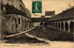 Donnemarie-en-Montois Le Cloitre