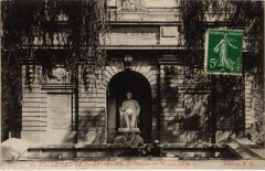 Villeneuve Saint-Georges Statue de Victor Duruy à Villeneuve-Saint-Georges