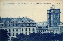 Vincennes Interieur du Chateau à Vincennes
